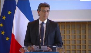 Montebourg: "le monde entier nous supplie de faire cesser ces politiques d'austérité absurdes"