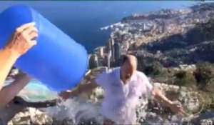 Albert de Monaco défie François Hollande au Ice Bucket Challenge