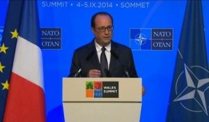 "J’agis et j’agirai jusqu'au bout" affirme Hollande, au plus bas dans les sondages