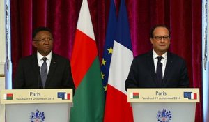 Point de presse conjoint avec M. Hery Rajaonarimampianina, président de Madagascar