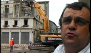 Bar-sur-Aube : démolition de la Banque populaire incendiée en 2008
