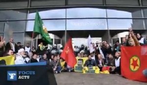 Des militants kurdes font irruption dans le Parlement européen