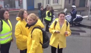 Manifestation contre la hausse des tarifs des liaisons maritimes à Vannes : le boulevard de la Paix bloqué