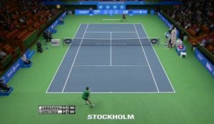 Stockholm - Dimitrov se hisse en quarts