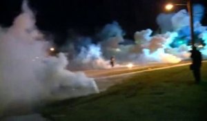 USA: nouvelle nuit de tensions à Ferguson, théâtre d'émeutes