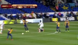 L'incroyable but coup du foulard d'Erik Lamela avec Tottenham en Europa League