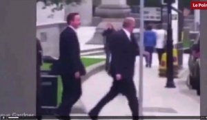 Royaume-Uni : David Cameron agressé en pleine rue