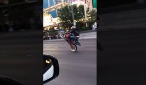 Des motards fous furieux en action sur l'autoroute