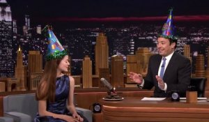 Mackenzie Foy maîtrise Jimmy Fallon au Taekwondo