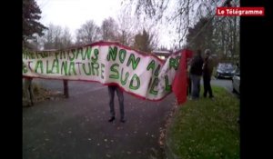 Lannion. Des agriculteurs en colère bloquent l'accès au conseil communautaire
