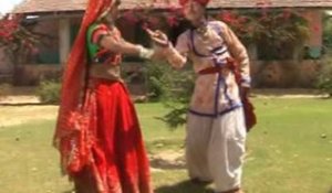 Ghado Bhari Ne Pachhi Aai | Banni Re Lal Bangadi | Popular Rajasthani Love Song