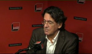 Luc Ferry : "Hollande a perdu deux ans avec Jean-Marc Ayrault"