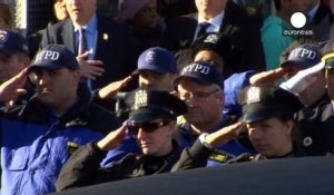 Intense émotion à New York pour les obsèques d'un des policiers assassinés