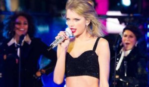 Taylor Swift chute à Times Square