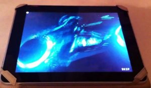 iPad (Apple) - tablette numérique - décembre 2010 - "Tron Legacy de Disney"