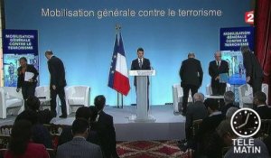 Nicolas Sarkozy : "comparer la République française à l'apartheid, c'est une faute"