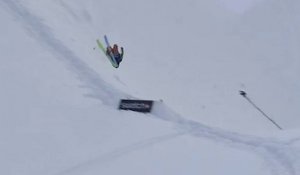 Kevin Guri tente le double backflip sur la Swatch Skiers Cup