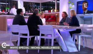 Michel Houellebecq à propos de Manuel Valls : 'il ne sait pas de quoi il parle" - C à Vous - 29/01/2015