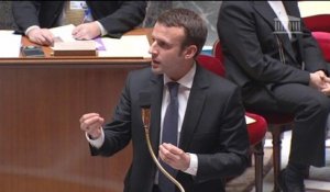 Macron "plaide coupable" de s'être "trompé" sur le corridor tarifaire des notaires