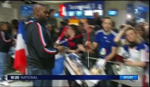 Handball : des centaines de supporters venus accueillir les champions du monde à l'aéroport