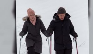 Julianne Moore tombe dans la neige mais Ethan Hawk la rattrape