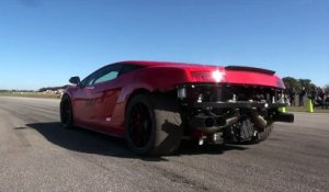 Ho la loose ! Une lamborghini finit dans un lac !