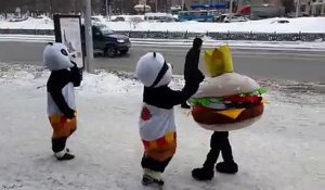 Baston de Mascottes, en mode Thug life, Pandas VS Hamburger!