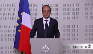 François Hollande confirme le crash d'un A320 près de Digne