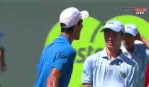 Novak Djokovic s'énerve et effraie un pauvre ramasseur de balles