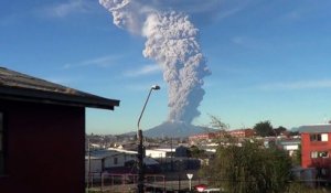 Eruption du Volcan Calbuco au Chili : images de jour impresinnantes