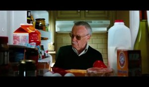 Stan Lee Cameo School, feat. Kevin Smith, Tara Reid, Michael