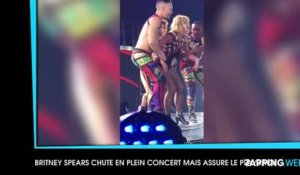 Britney Spears chute en plein concert mais assure le playback