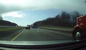 Road rage : un chauffeur de Camaro cause un accident!