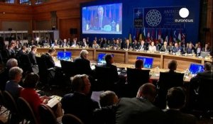 "We are the World" repris en choeur au sommet de l'OTAN