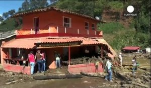 Colombie : les secouristes trouvent d'autres victimes sous les décombres