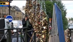 Paris: les "cadenas d'amour" retirés du pont des Arts