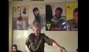 Un acteur de "Pirates des Caraïbes" combat l'Etat islamique aux côtés des Kurdes