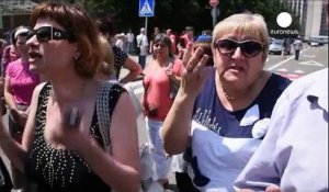 Manifestation à Donetsk pour réclamer la fin des violences en Ukraine