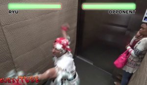 Il attaque les gens dans un ascenseur déguisé en RYU de Street Fighter