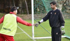 Teaser, James Rodriguez v Sergio Romero, le duel