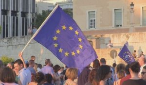 Les Grecs se mobilisent pour le maintien de leur pays dans la zone euro