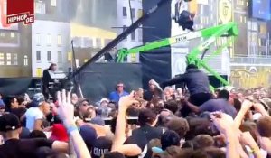 Travis Scott se fait voler ses Adidas Yeezy Boost 350 pendant un concert