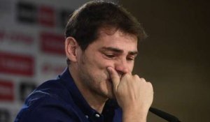 Les larmes d'Iker Casillas en conférence de presse
