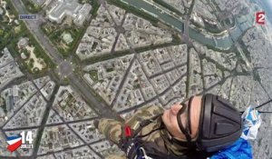 14 juillet : L'arrivée du premier parachutiste militaire français