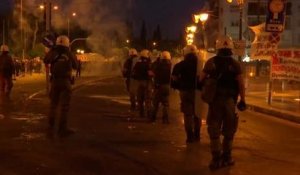 Grèce : violents affrontements devant le parlement