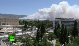 La Grèce en flammes : deux immenses incendies menacent le pays