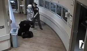 Un policier plaque violemment une femme bourrée