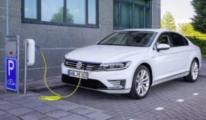 Volkswagen Passat GTE : 1er contact en vidéo