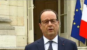 Crise agricole : Hollande ordonne à la grande distribution de faire «un effort»