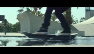 Skateboard volant: la science-fiction devient réalité